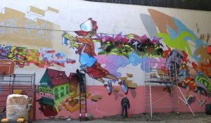 Chambéry : le collectif de graffeurs MEDLAKOLOR sur les murs du Gymnase Jean Jaures