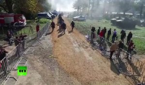 Un drone a filmé le camp de migrants slovène ravagé par un incendie