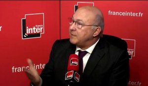 Michel Sapin : "Les impôts directs sur les ménages baissent et continueront de baisser"