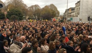 Attentats à Paris. Rassemblement place du 11 Novembre