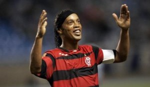 Ronaldinho est toujours aussi showman !