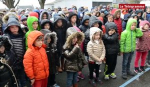 Guingamp. École Saint-Léonard : hommage aux victimes des attentats