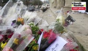VIDEO. Châtellerault : Sarah touchée par les centaines de témoignages devant la mairie depuis les attentats