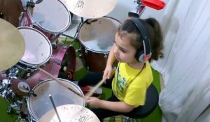 System Of A Down - Toxicity (Eduarda Henklein, 5 ans)