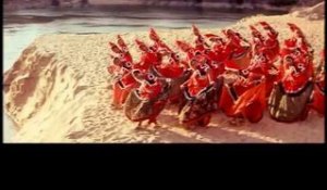 Kalluri Vaasal Tamil Move | Vannakiliyae Video Song