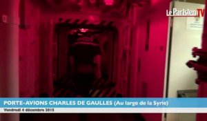 Visite surprise de François Hollande sur le «Charles-de-Gaulle» au large de la Syrie