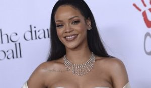 Exclu vidéo : Rihanna : Reine du tapis rouge pour son Diamond Ball !