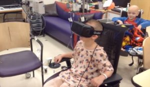 Des enfants malades retrouvent le sourire grâce à un casque de réalité virtuelle - La Semaine Geek