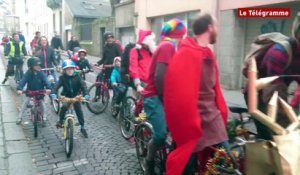 Saint-Brieuc. Le Père Noël circule à vélo !
