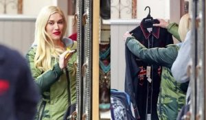 Gwen Stefani fait du shopping pour Noël dans un magasin country