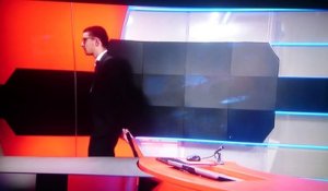 Pays-Bas: Plus de 3 ans de prison en appel pour avoir fait irruption à la télé avec une arme factice - Regardez
