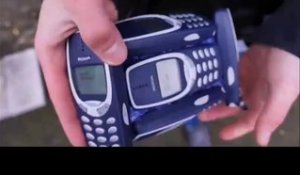 Une coque iPhone très solide faites avec des vieux Nokia