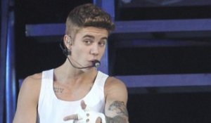 Exclu Vidéo : Justin Bieber : La standing ovation exagérée de son personnel !