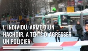 Un homme abattu par la police devant un commissariat à Paris