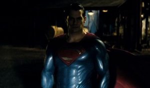 Batman V Superman - L'Aube de la Justice - Spot Officiel (VO) [HD, 720p]
