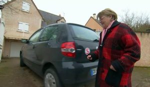 Un macaron pour signaler les seniors au volant