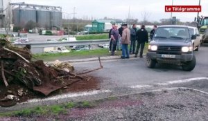 Quimperlé. Blocage de la RN165