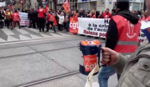 Les enseignants manifestent contre la réforme du collège à Marseille