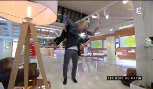 C à Vous (FRance 5) : Anne-Sophie Lapix tente le porté Dirty Dancing avec Philippe Candeloro