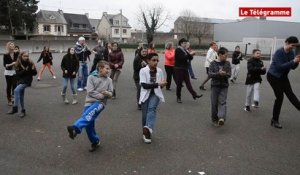 Saint-Brieuc. Flash mob au collège Racine