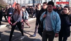 Brest. Place de la Liberté : 400 manifestants contre la loi Travail