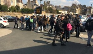 50 lycéens de Môquet-Lenoir manifestent à Châteaubriant ce jeudi 17 mars