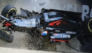 Fernando Alonso son crash très spectaculaire au GP d'Australie