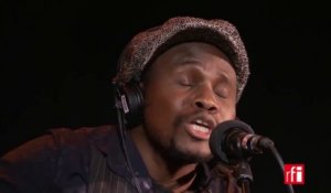 Chérif Mbaw interprète "Sidi" dans Couleurs tropicales