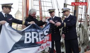 Brest 2016. L’Etoile embarque vers les Etats-Unis avec le drapeau de la fête