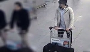 Bruxelles: La police belge diffuse une vidéo du troisième suspect des attaques à l'aéroport pour l'identifier