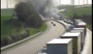 Camion en feu sur l'A5