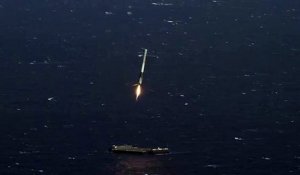 La fusée SpaceX atterrit en pleine mer