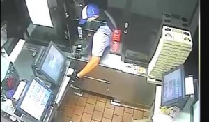 Le problème de taille d'un voleur au drive-in d'un fast-food
