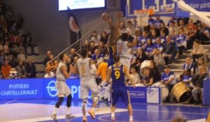 L'action du match : Poitiers - Evreux (2015-216)