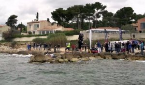 Il vole en "Flyboard" sur plus de 2000m de long au dessus de l'eau ! Record du monde