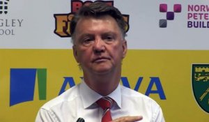 35e j. (en retard) - Van Gaal : "Pour une fois que l'on ne parle pas de mon licenciement !"