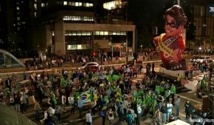 Brésil: « ambiance lourde » et « désenchantement » après la suspension de Dilma Rousseff