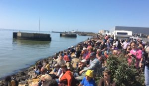 La foule attend le départ