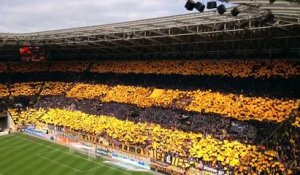 32000 supporters de foot fêtent le titre du Dynamo Dresde club de D3 allemande ! Dingue