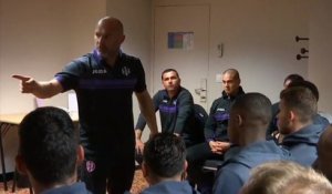 Ligue 1 - Pascal Dupraz : Sa causerie géniale et émouvante à ses joueurs avant Angers - Toulouse (Vidéo)