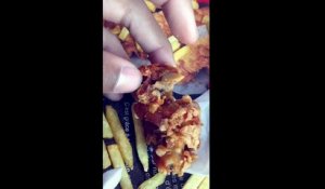 Un poussin entier retrouvé dans un menu KFC en France crée la polémique