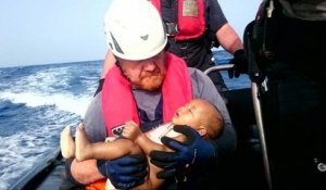 Une ONG publie une photo d'un nourrisson noyé pour sensibiliser au drame des migrants - Le 01/06/2016 à 14h47