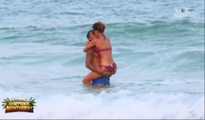 Le baiser fougueux entre Manon et Julien sur W9 !  - Zap Sexy Soft du 02/06/2016 par lezapping