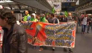 SNCF : Les cheminots poursuivent la grève - Le 06/06/2016 à 22:40