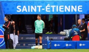 Portugal - Ronaldo s'amuse à Saint-Etienne