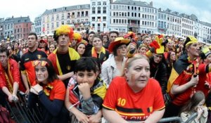 Ambiance sur la Place de Mons pour le match Belgique-Pays de Galles