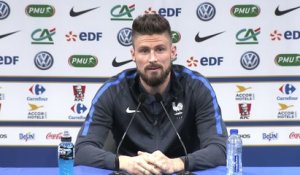 Foot - Euro - Bleus : Giroud «Je m'adapte»