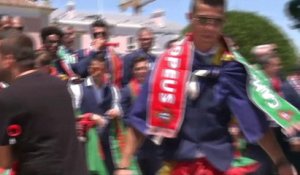 Euro-2016: du palais présidentiel, Ronaldo brandit le trophée