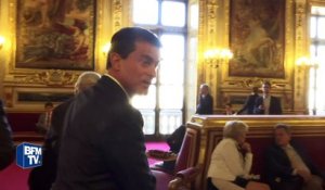 Manuel Valls sur le meeting de Macron : "Il est temps que tout cela s’arrête"