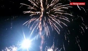 Perros-Guirec. La foule pour le feu d'artifice